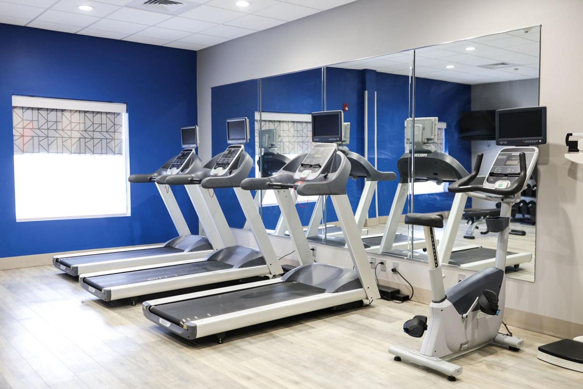 Holiday Inn Express & Suites Memphis Arpt Elvis Presley Blv By Ihg Εξωτερικό φωτογραφία